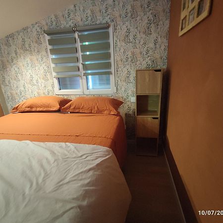 Bed and Breakfast Chambre Au Coeur Du Luberon Cereste Экстерьер фото