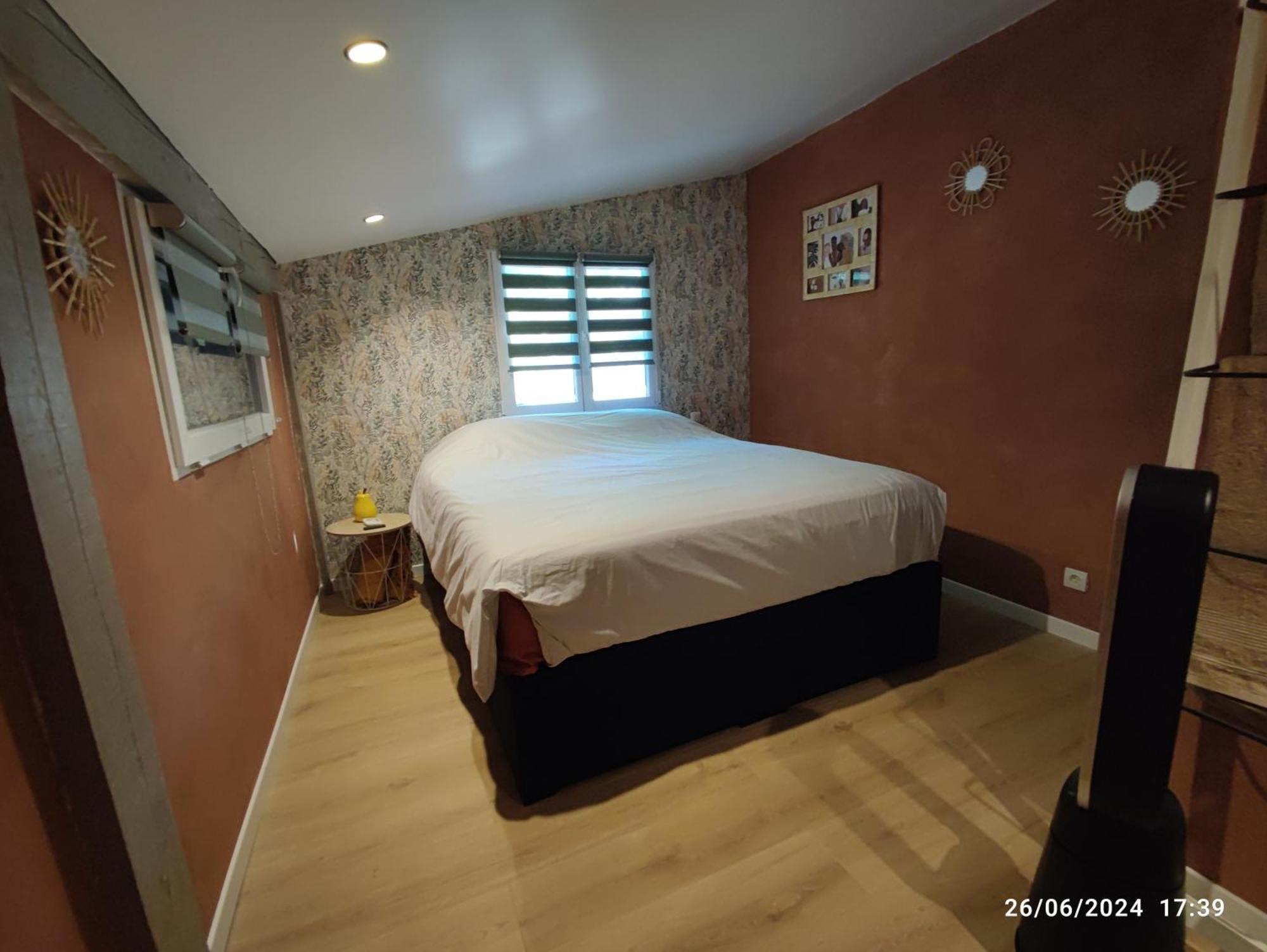 Bed and Breakfast Chambre Au Coeur Du Luberon Cereste Экстерьер фото